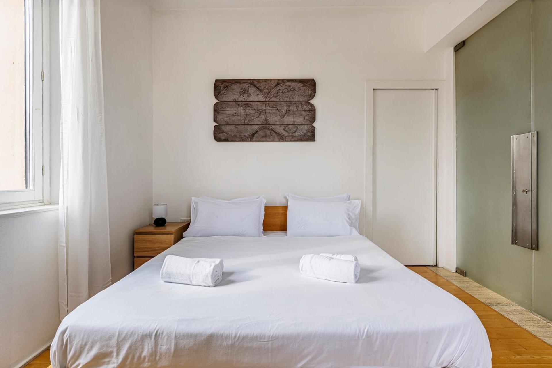 One Bedroom Apartment In Brera Milan Exterior photo